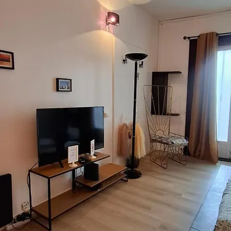 Apartment Centre Cosy 33m2 *